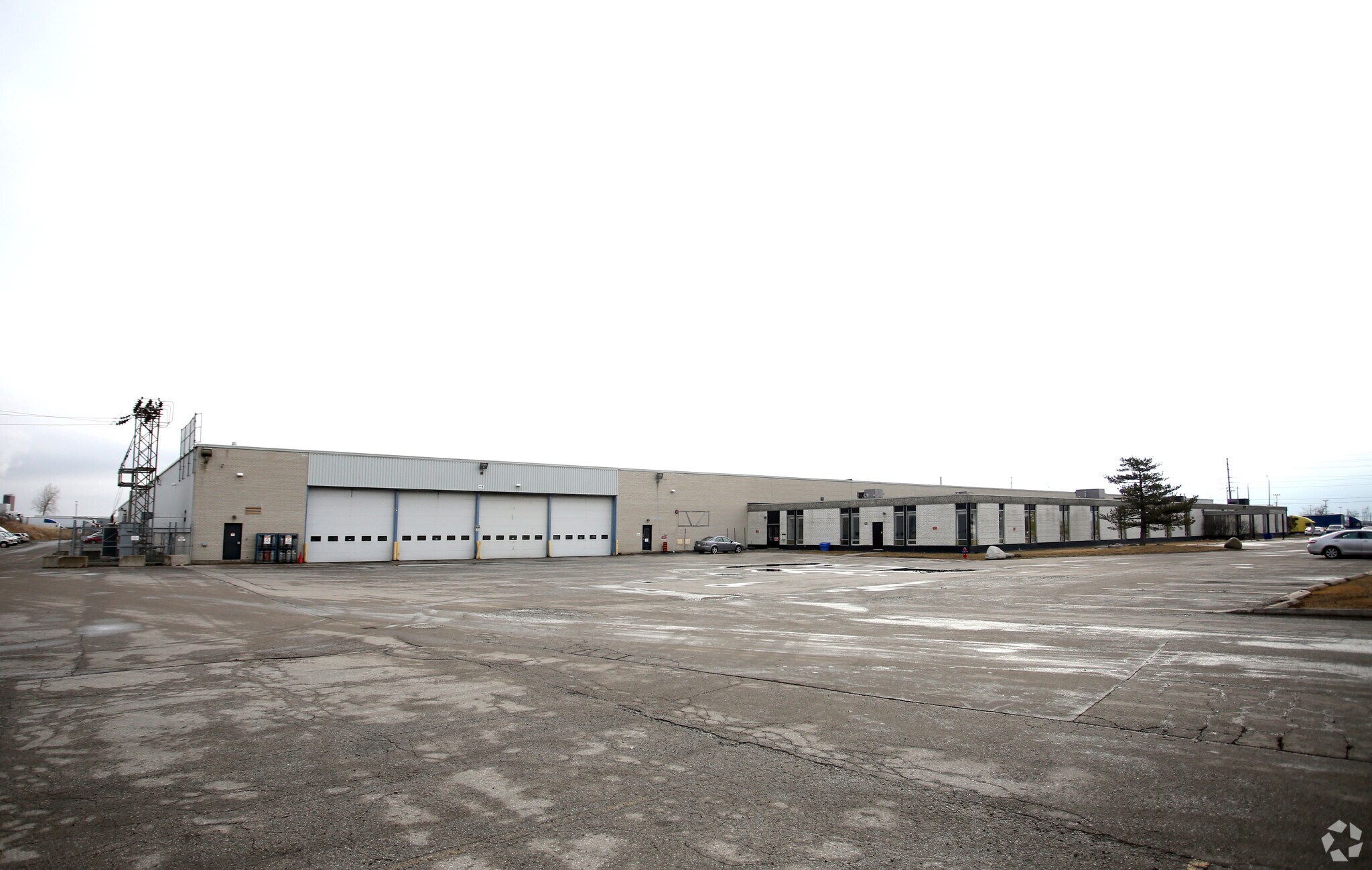 15 Bramalea Rd, Brampton, ON for sale Primary Photo- Image 1 of 1