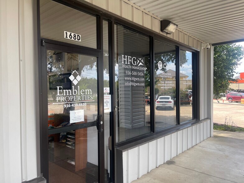 168 Col Etheredge Blvd, Huntsville, TX à louer - Photo du bâtiment - Image 2 de 8