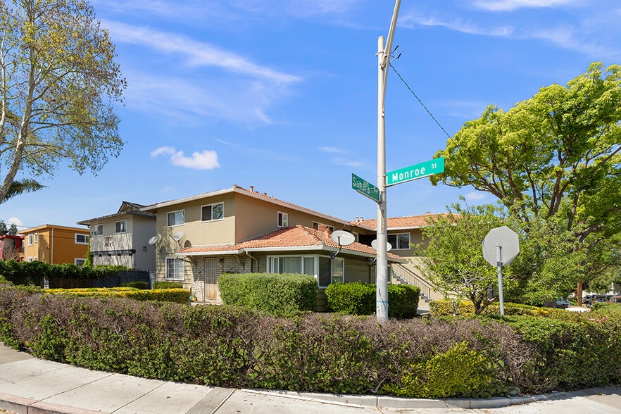 2100 Sahara Way, Santa Clara, CA à vendre - Photo du bâtiment - Image 3 de 20