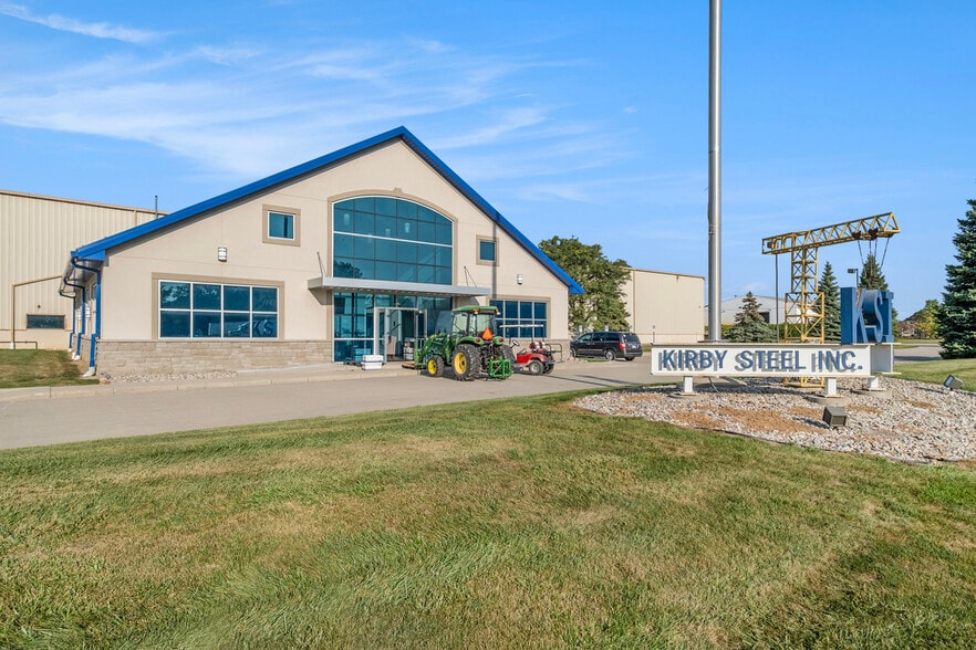 4072 Flint Asphalt Dr, Burton, MI for sale - Building Photo - Image 3 of 54