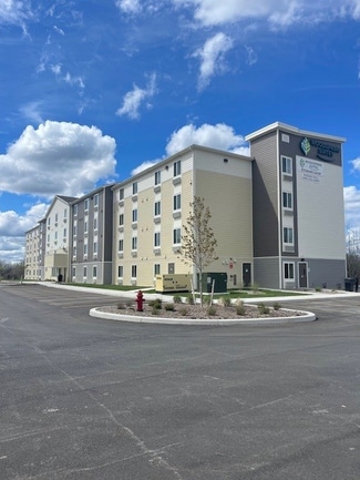 Plus de détails pour 145 Bellwood Dr, Rochester, NY - Services hôteliers à vendre