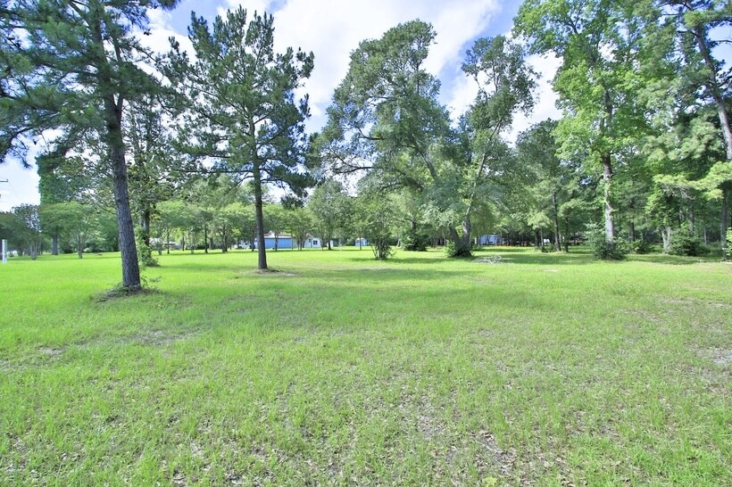 11899 FM 3083 Rd, Conroe, TX à vendre - Photo du bâtiment - Image 3 de 8
