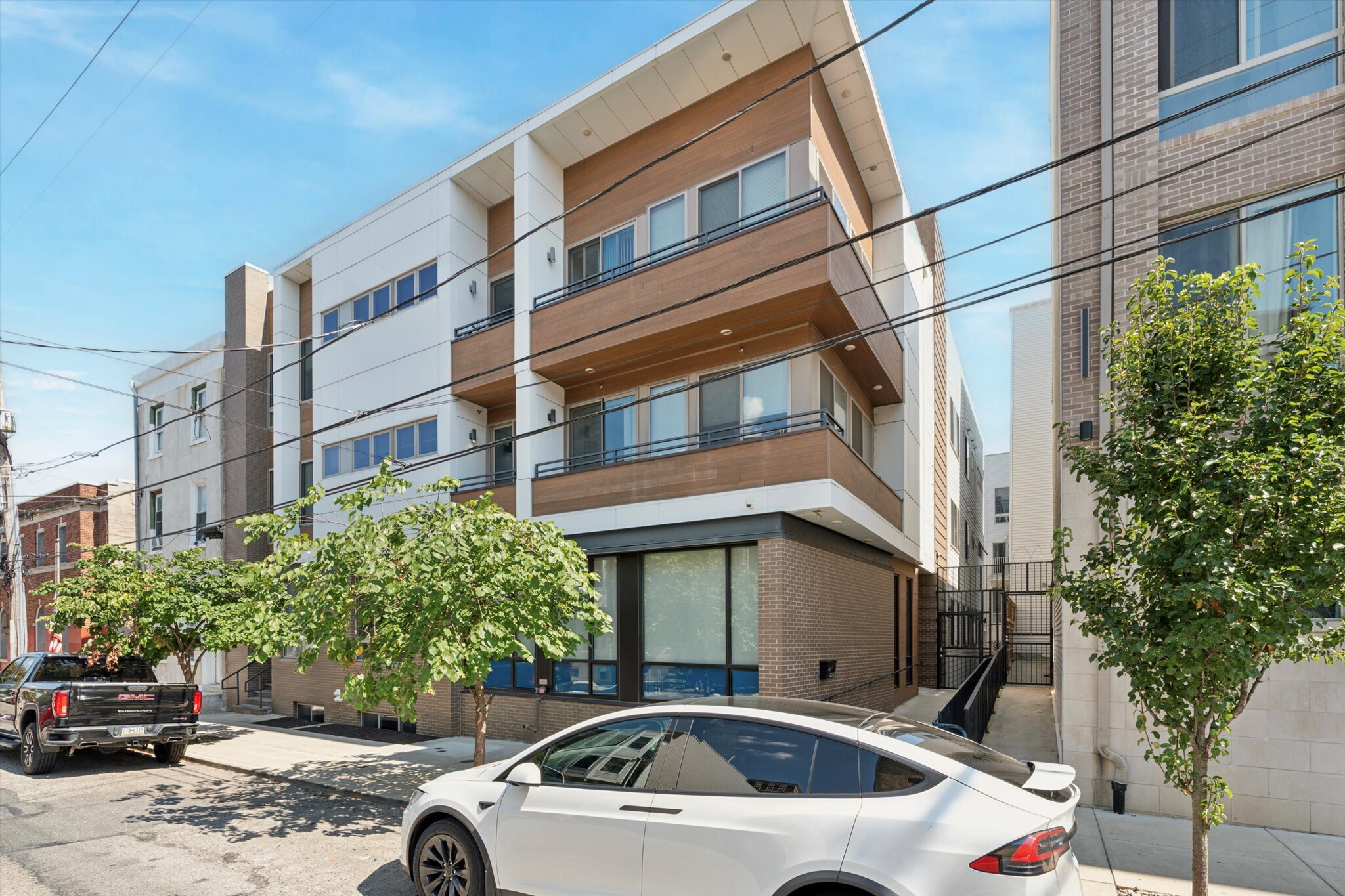 1225 N 7th St, Philadelphia, PA for lease Primary Photo- Image 1 of 38