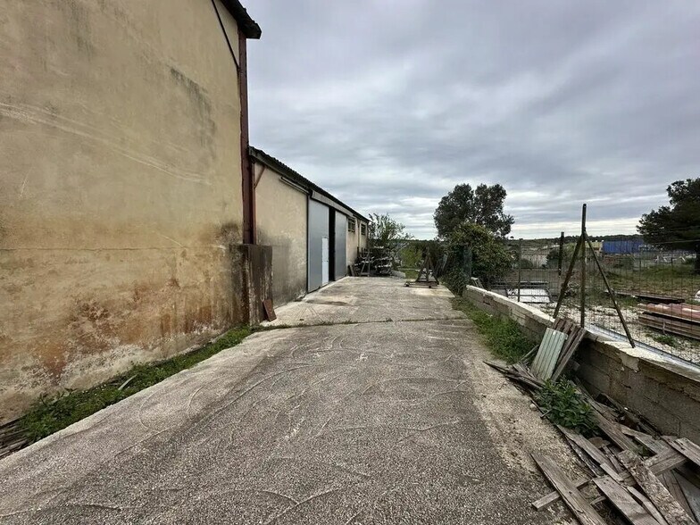 Industriel dans Port-de-Bouc à louer - Photo du bâtiment - Image 3 de 9