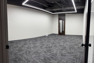 115 N Geneva Rd, Vineyard, UT for lease Building Photo- Image 1 of 1