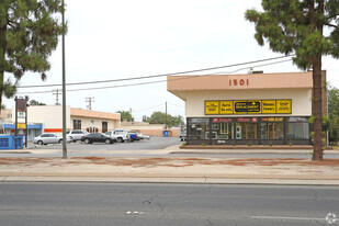 1515 E Tulare Ave, Tulare CA - Entrepôt