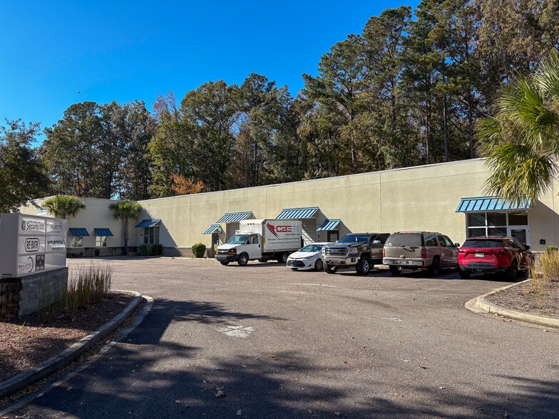 9481 Industrial Center Dr, Ladson, SC for lease - Building Photo - Image 3 of 10