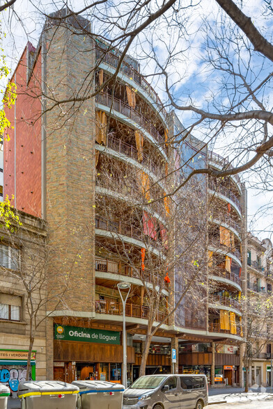 Carrer Del Comte Borrell, 190, Barcelona, Barcelona à louer - Photo principale - Image 1 de 2