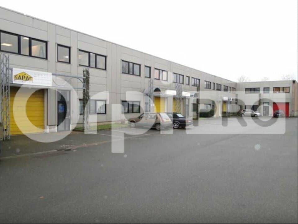 Flex in Bondoufle for lease Building Photo- Image 1 of 5