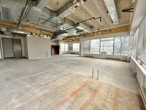 1550 Rue Ampère, Boucherville, QC à louer Photo intérieure- Image 1 de 5