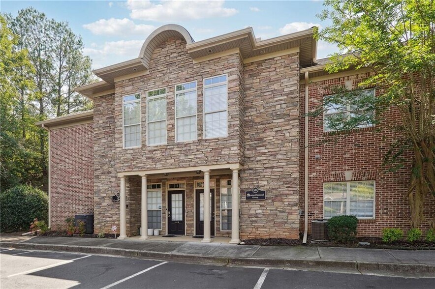 11785 Northfall Ln, Alpharetta, GA à louer - Photo du bâtiment - Image 3 de 20