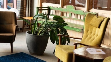 7 Throwley Way, Sutton for lease Interior Photo- Image 2 of 19