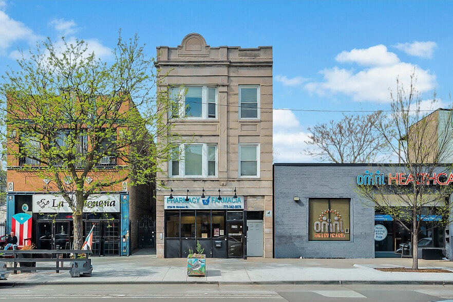 2724 W Division St, Chicago, IL for lease - Primary Photo - Image 1 of 8