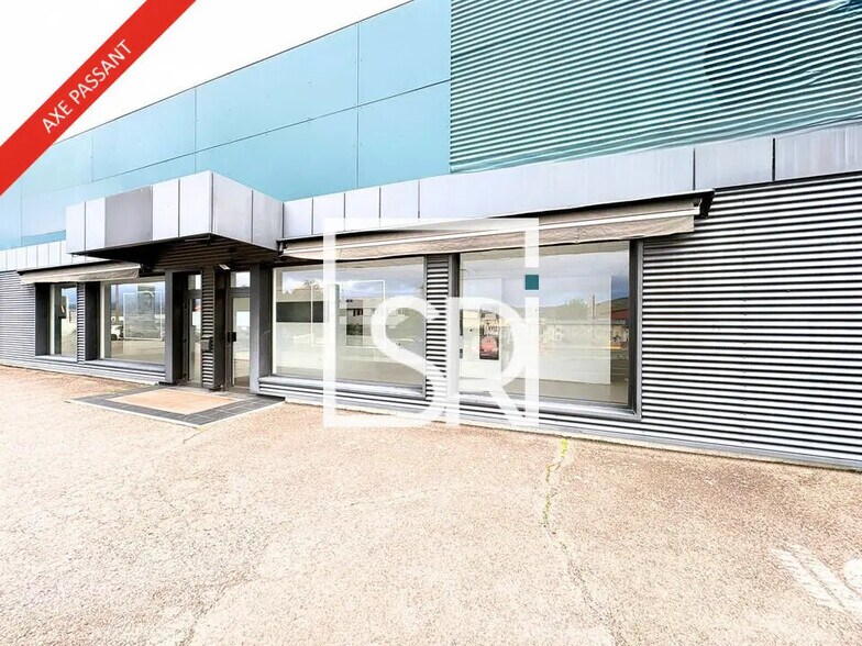 Industriel dans Cournon-d'Auvergne à louer - Photo du bâtiment - Image 3 de 12