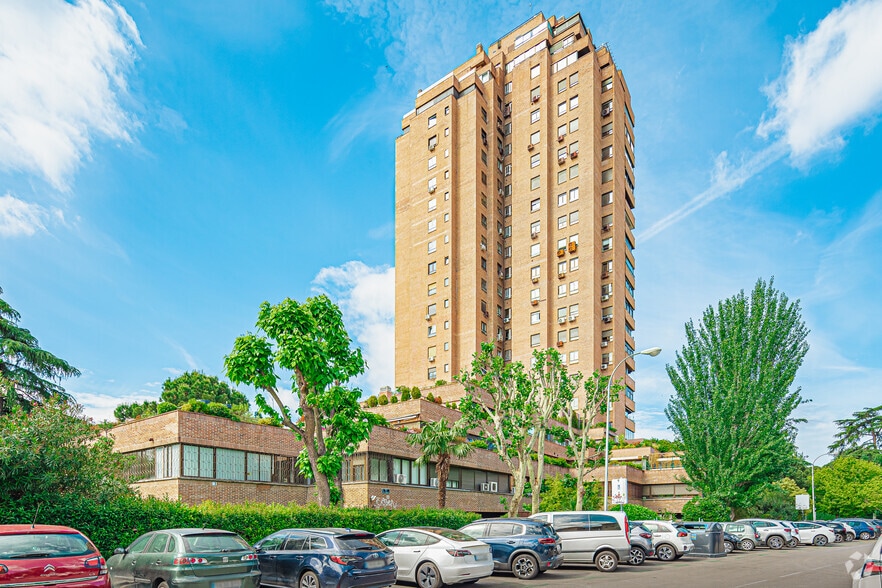 Avenida Menéndez Pelayo, 67, Madrid, Madrid for lease - Building Photo - Image 1 of 6