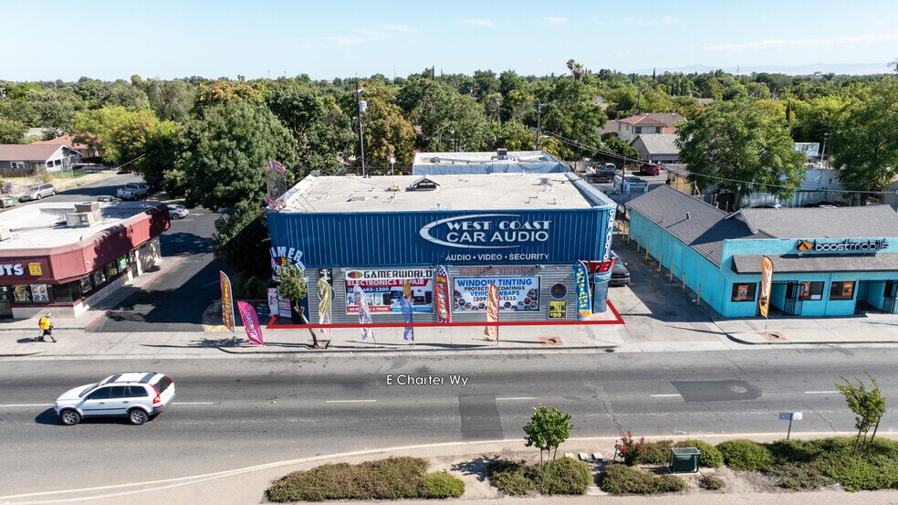 524-530 E Charter Way, Stockton, CA à vendre - Photo du bâtiment - Image 2 de 11