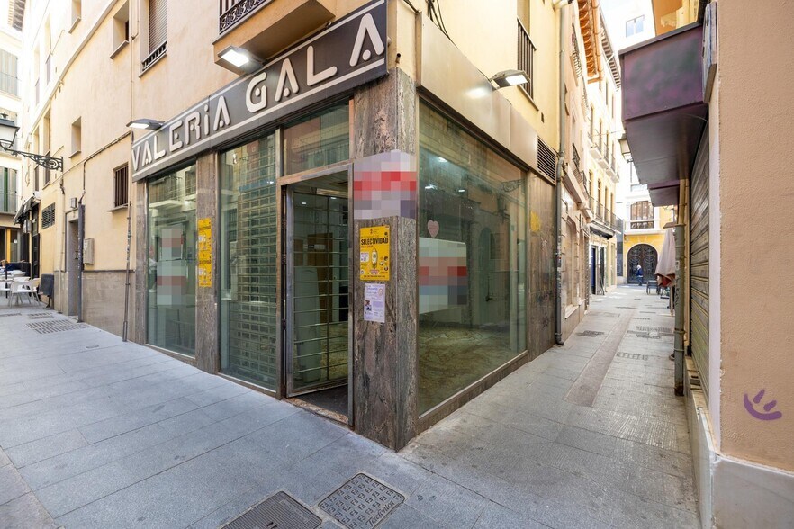 Calle Cerrajeros, 1, Granada, Granada à vendre - Photo du bâtiment - Image 3 de 22