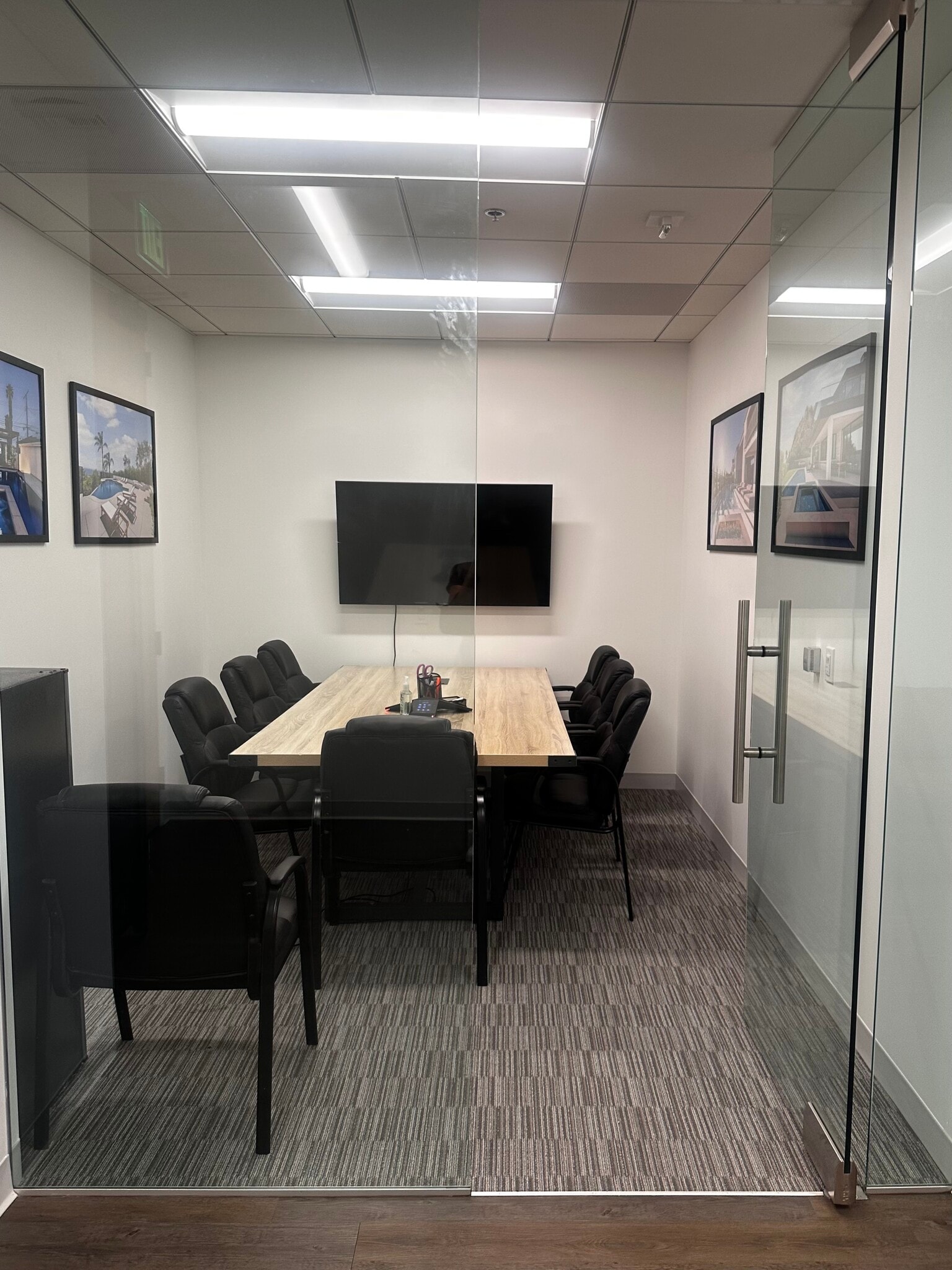 15260 ventura Blvd, Sherman Oaks, CA for lease Interior Photo- Image 1 of 11