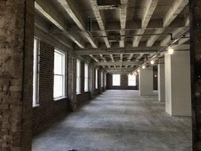 808 Travis St, Houston, TX à louer Photo intérieure- Image 2 de 3