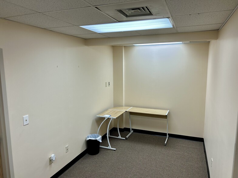 410 University Parkway, Aiken, SC for lease - Building Photo - Image 2 of 25