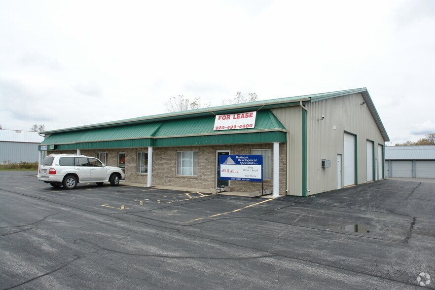 2803 Packerland Dr, Green Bay, WI à louer - Photo du bâtiment - Image 2 de 4