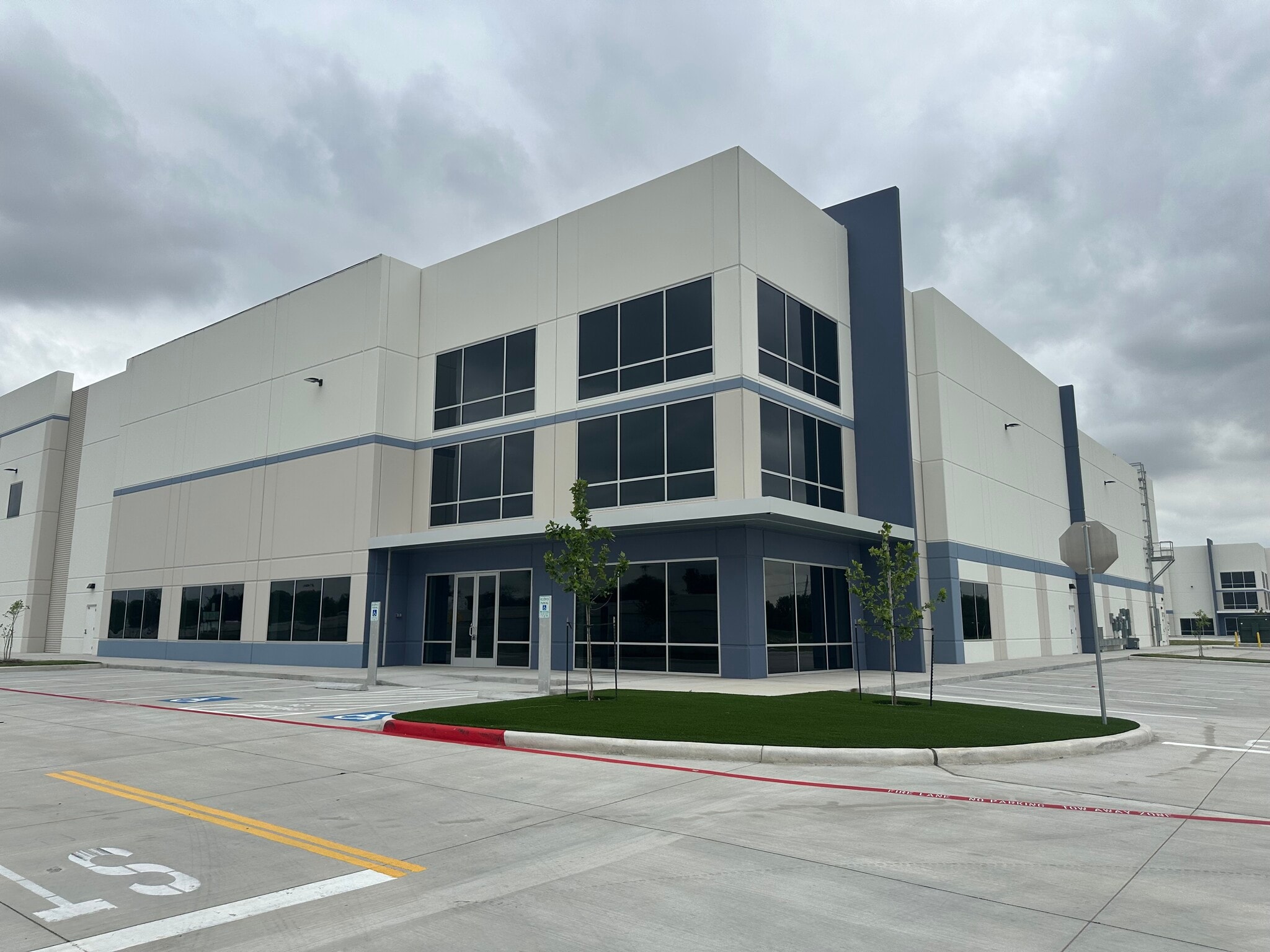 3005 Highway 225, Pasadena, TX for lease Building Photo- Image 1 of 5