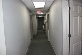 3604 University Blvd S, Jacksonville, FL for lease Interior Photo- Image 1 of 4