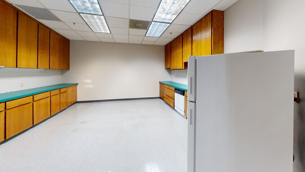 9611 NE 117th Ave, Vancouver, WA à louer - Numérisation 3D de Matterport - Image 3 de 13