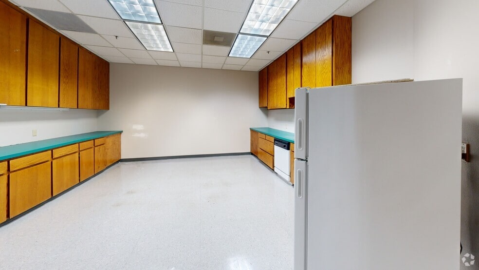 9611 NE 117th Ave, Vancouver, WA for lease - Matterport 3D Scan - Image 3 of 13