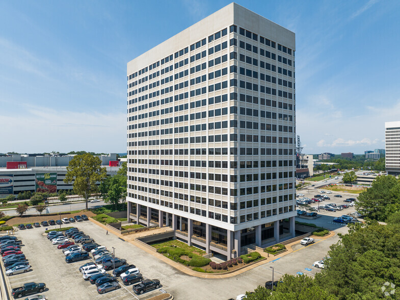 900 Circle 75 Pky SE, Atlanta, GA for lease - Primary Photo - Image 1 of 32