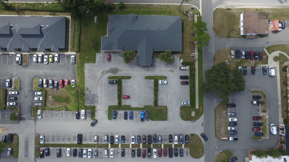 640 S Lake St, Leesburg, FL à louer - Photo du bâtiment - Image 3 de 10