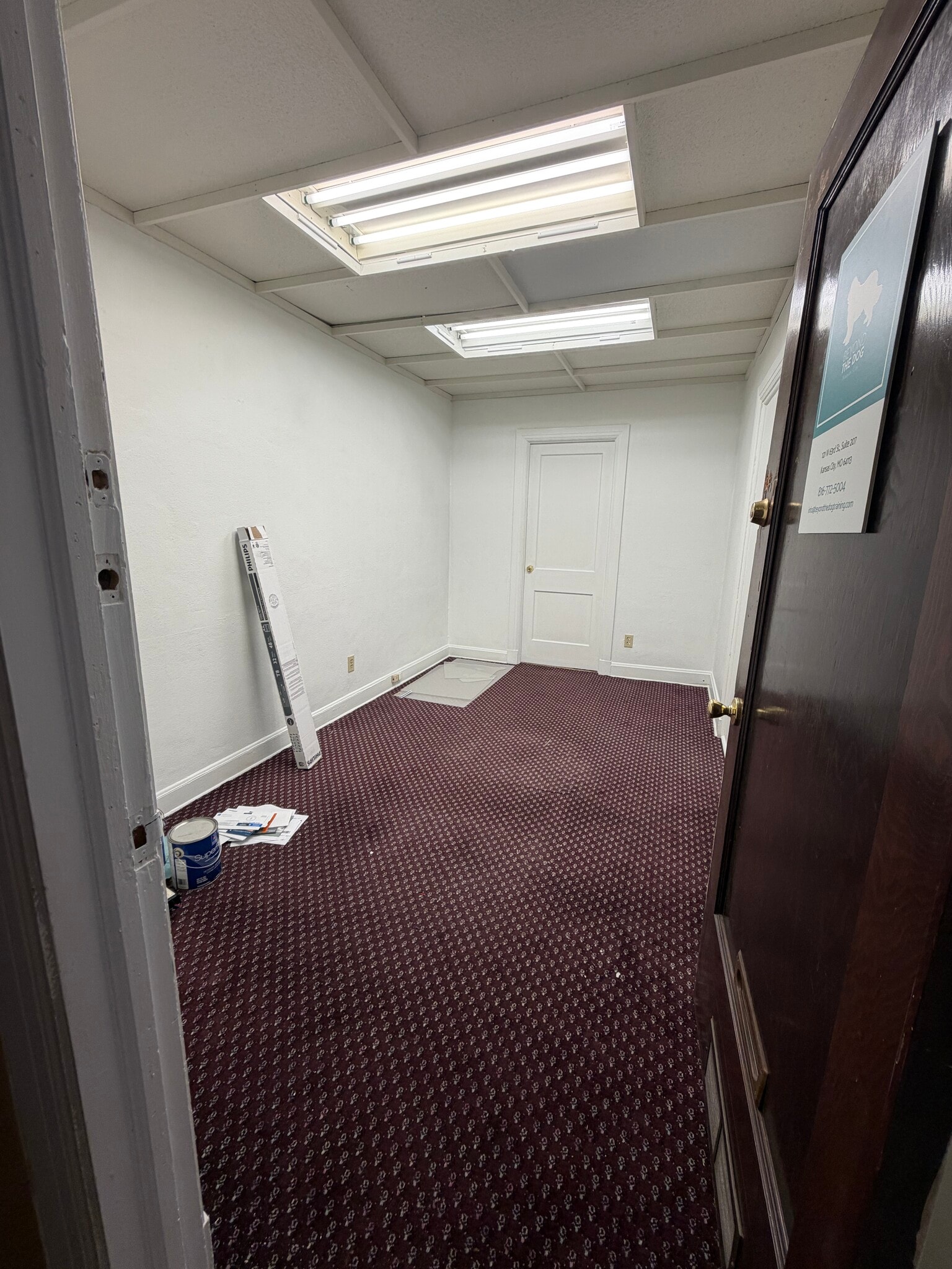 121 W 63rd St, Kansas City, MO for lease Interior Photo- Image 1 of 2