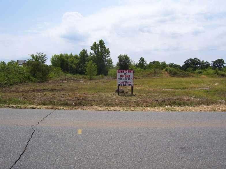 4518 Raceway Dr, Concord, NC for sale - Building Photo - Image 1 of 1