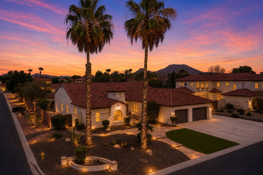 LUXURY PREMIUM GATED 11 BED RAL ACTIVE & HIGH PERFORMER, Peoria, AZ à vendre - Photo du bâtiment - Image 1 de 14