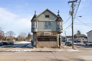 Plus de détails pour 344 Bowen St, Oshkosh, WI - Commerce de détail à vendre