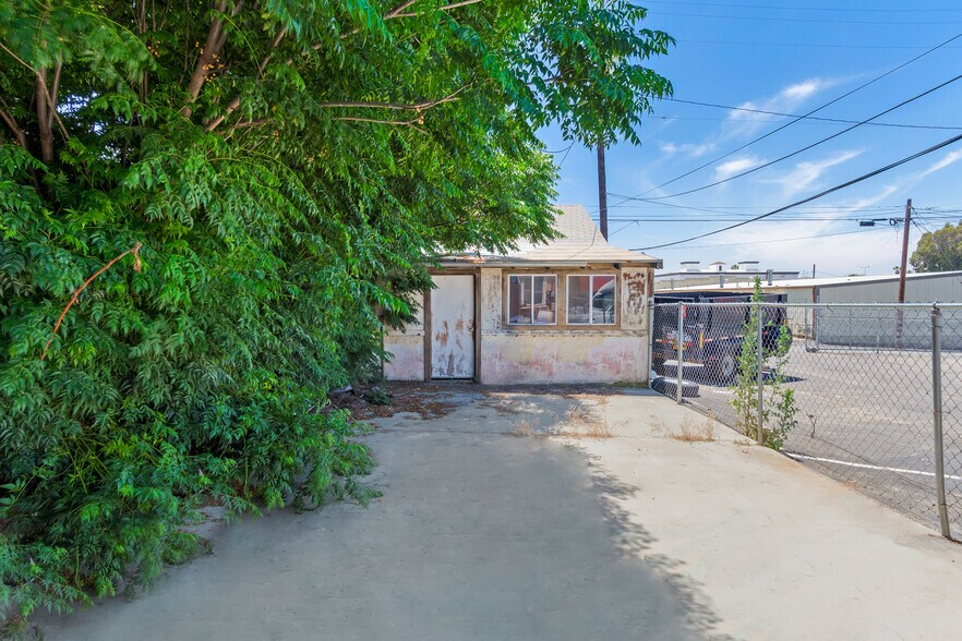 163 E 6th St, Beaumont, CA à vendre - Photo du bâtiment - Image 3 de 8