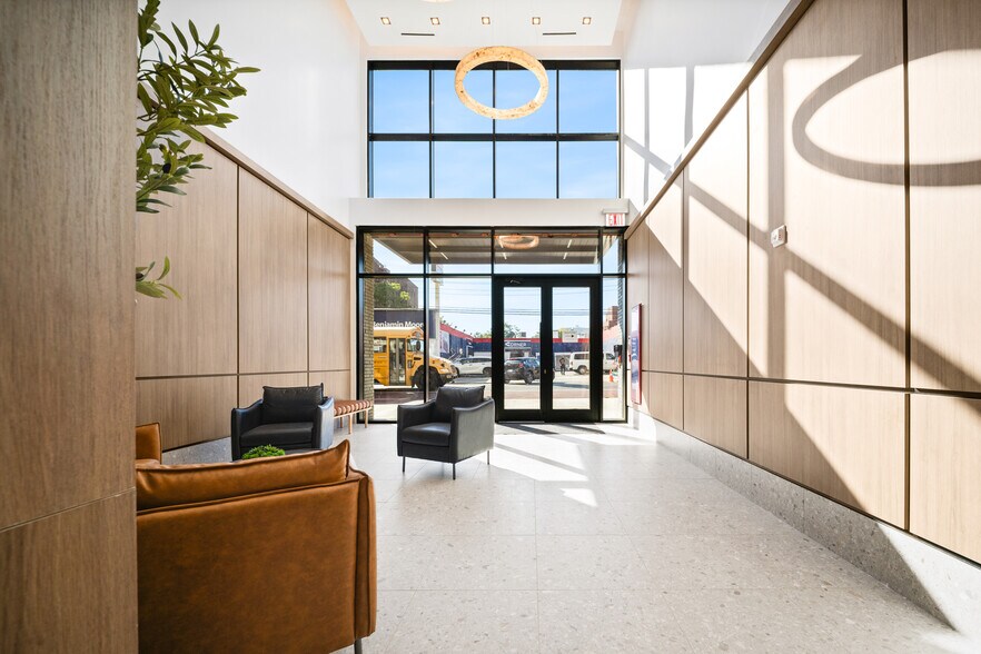 2255 Nostrand Ave, Brooklyn, NY à louer - Hall d’entrée - Image 3 de 20