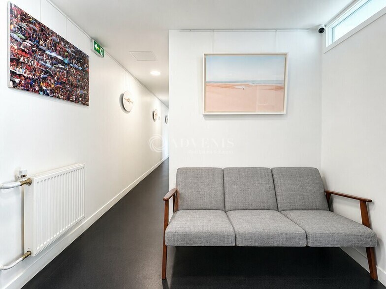 71 Rue Fondary, Paris for lease - Interior Photo - Image 3 of 5
