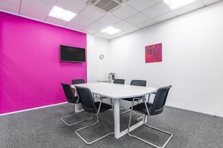 More details for 4 Rue Des Chauffours, Cergy - Office for Lease