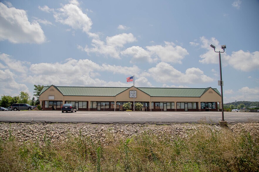 43 Prairie Dell Plz, Union, MO à vendre - Photo du bâtiment - Image 2 de 2