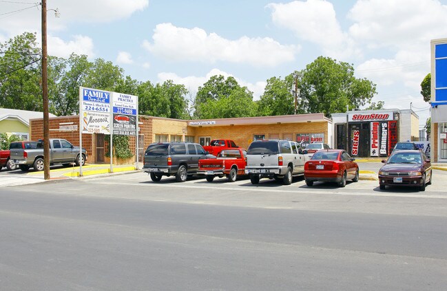 More details for 711 Kirk Pl, San Antonio, TX - Retail for Sale
