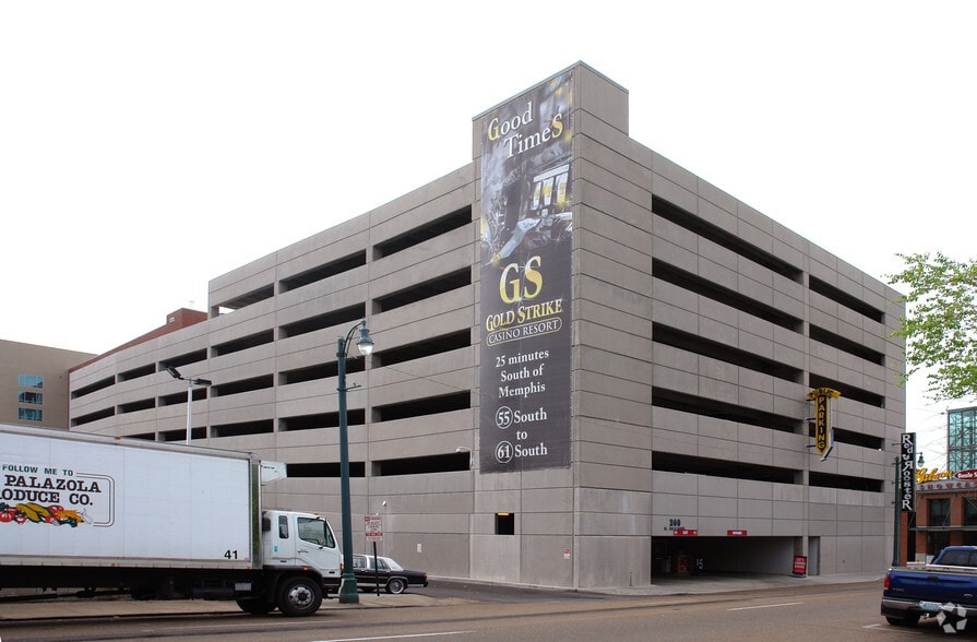 140 Lt George W Lee, Memphis, TN for lease - Building Photo - Image 2 of 3