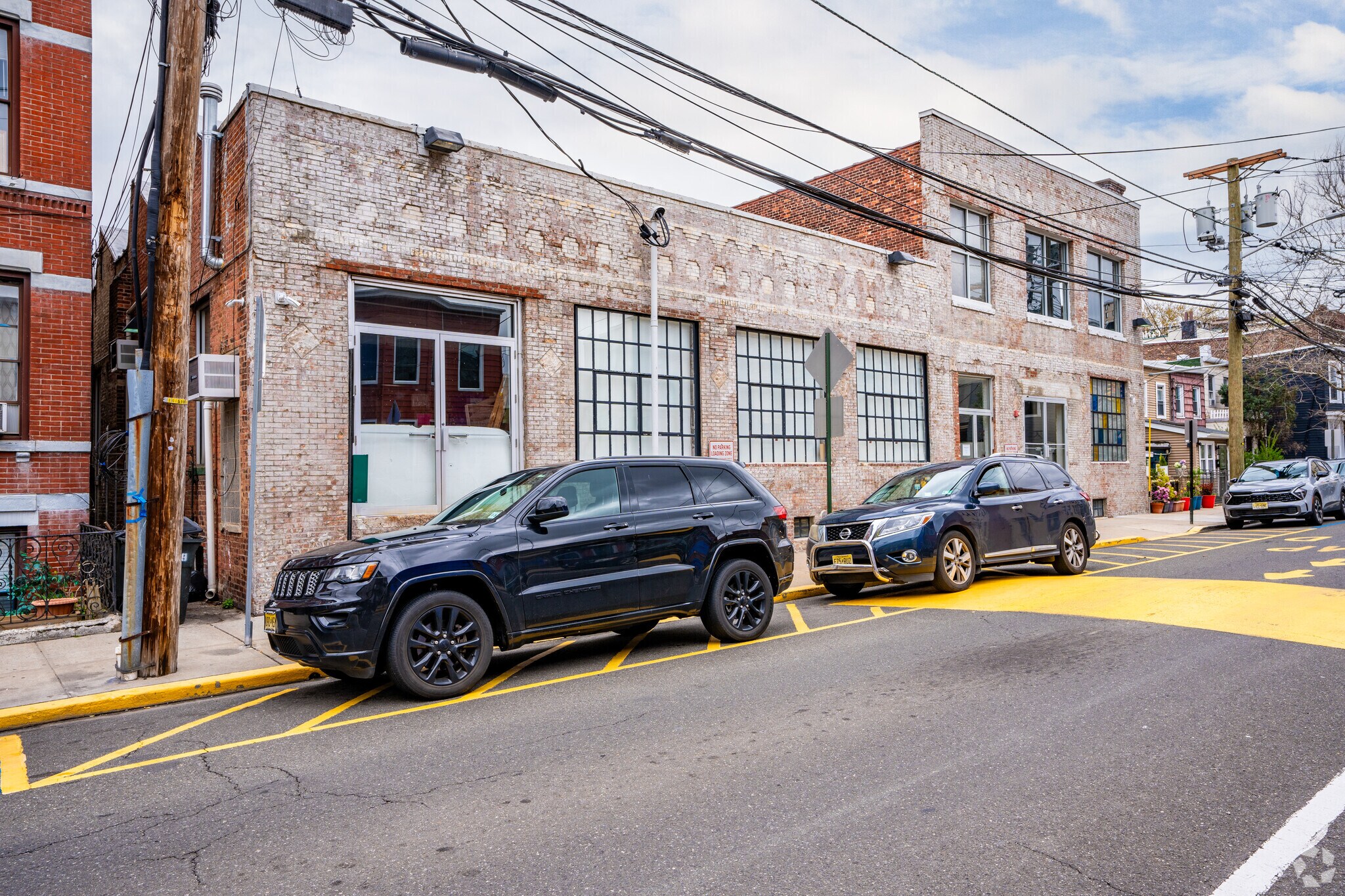 216-220 19th St, Union City, NJ à louer Photo principale- Image 1 de 21