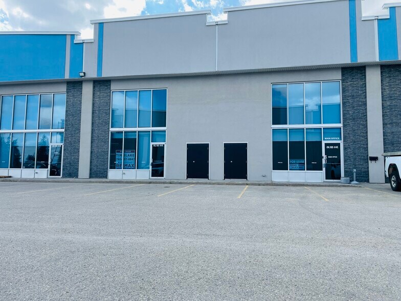10920 84 Ave, Grande Prairie, AB à vendre - Photo du bâtiment - Image 2 de 10