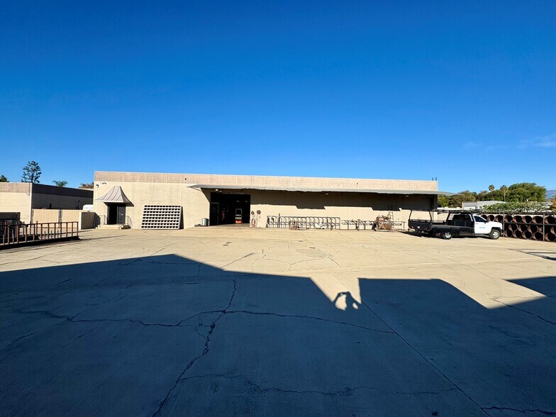 2705 Sierra Way, La Verne, CA à louer - Photo du bâtiment - Image 2 de 10