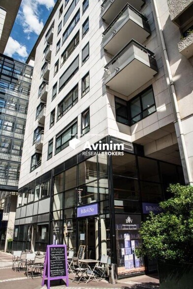 Retail in Enghien-les-Bains for lease - Building Photo - Image 2 of 3