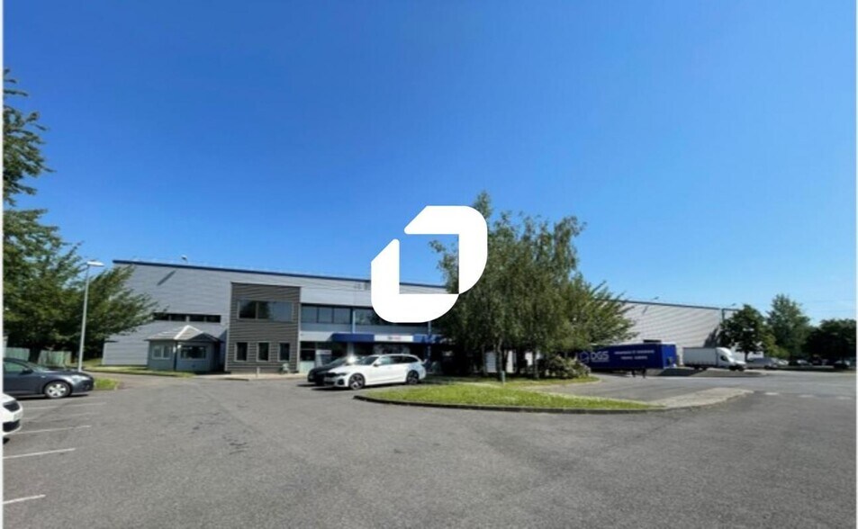 9 Rue Des Pyrénées, Lisses for lease - Building Photo - Image 1 of 8