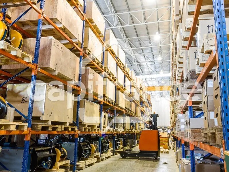 Industrial in Saint-Maurice-de-Beynost for lease Interior Photo- Image 1 of 3