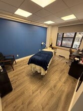 120 E 56th St, New York, NY for lease Interior Photo- Image 2 of 14