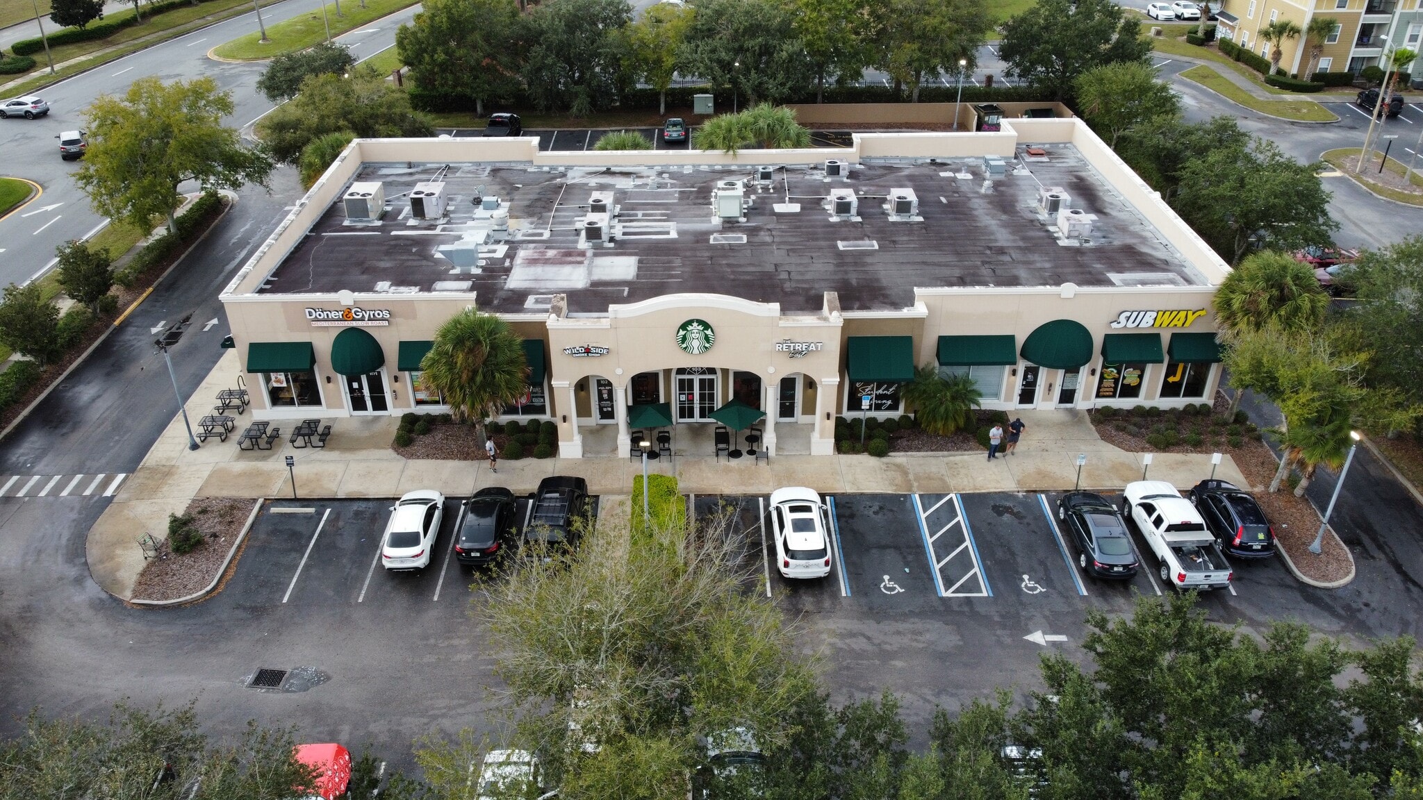 4650 N Alafaya Trl, Orlando, FL à louer Photo du bâtiment- Image 1 de 11